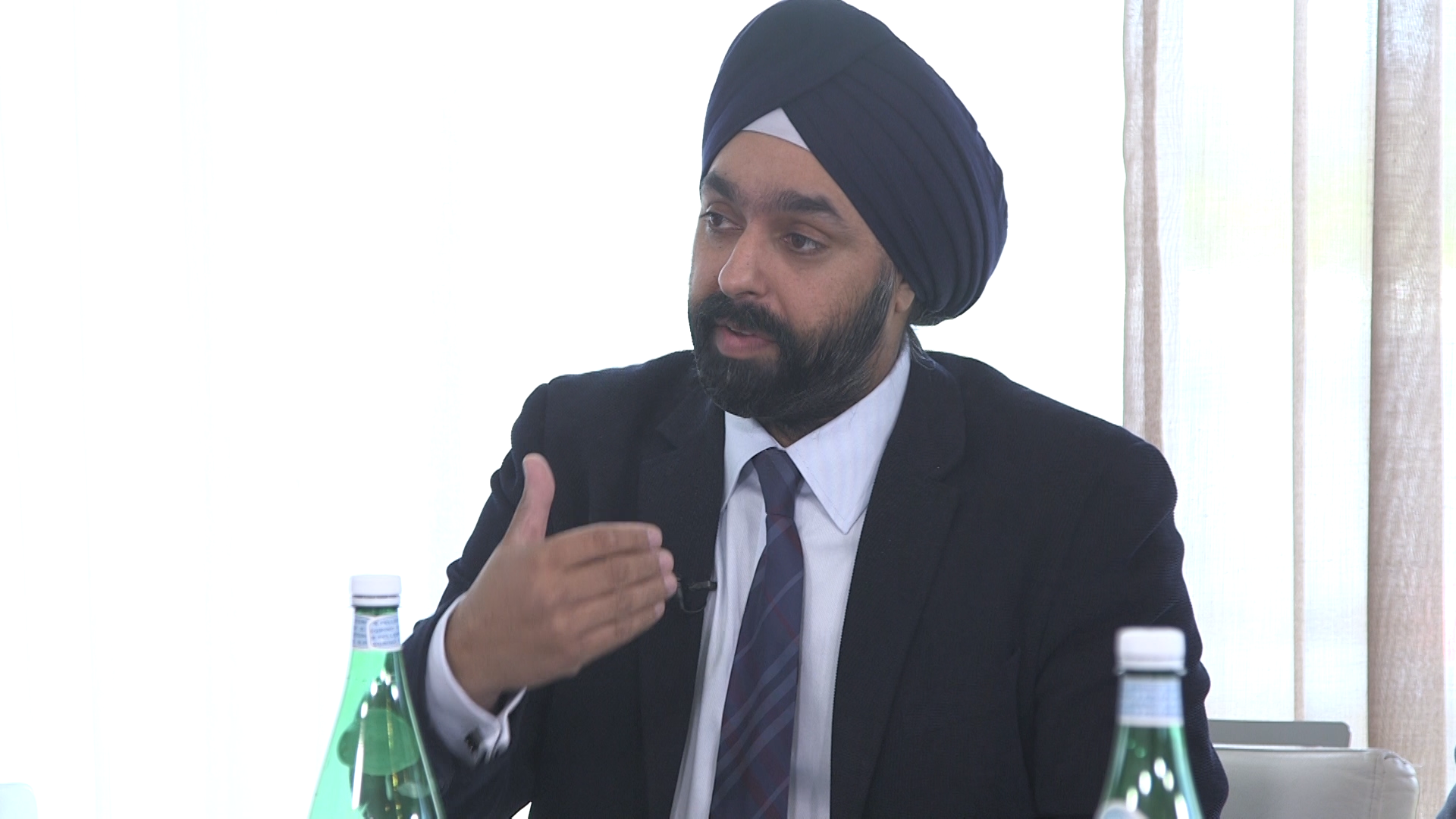 iTrack Roundtable: SLT in the Era of MIGS