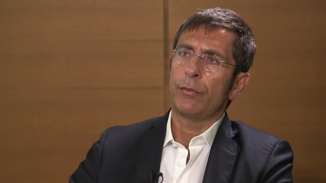 25-Gauge Vitrectomy in Foveal Macular Schisis in High Myopes
